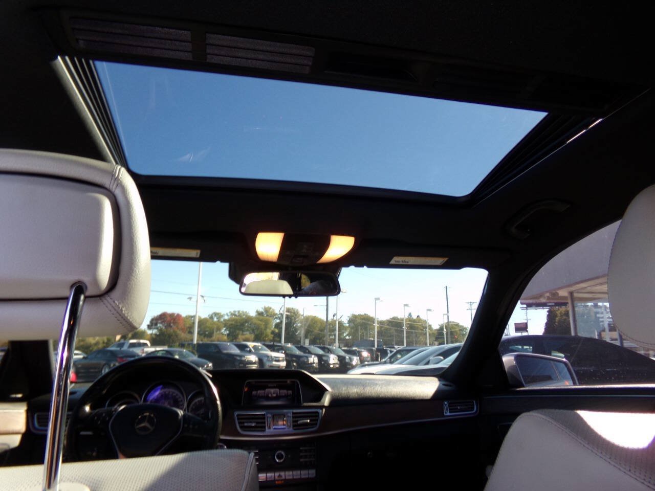 Used 2016 Mercedes-Benz E 350 4MATIC Wagon image 18