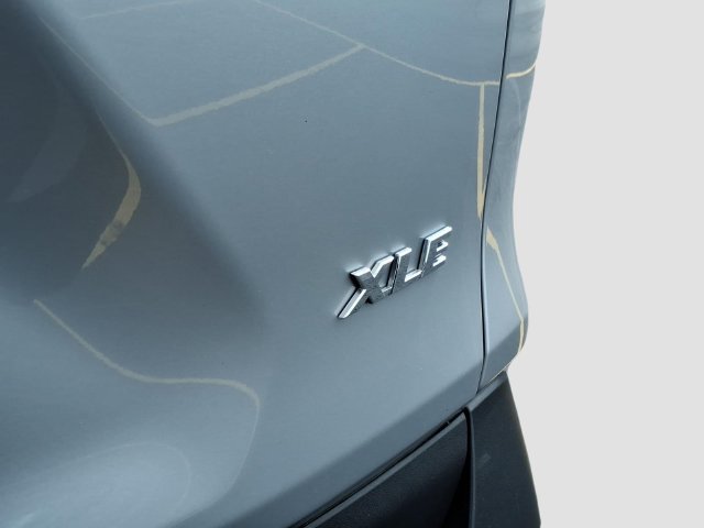Used 2024 Toyota RAV4 XLE FWD image 32