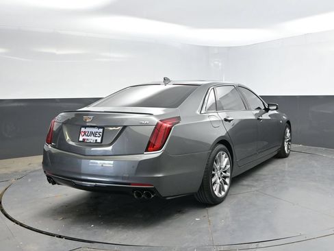 Used 2017 Cadillac CT6 Luxury AWD/4WD image 9
