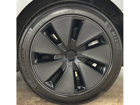 Used 2024 Tesla Model 3 Standard Range RWD image 11