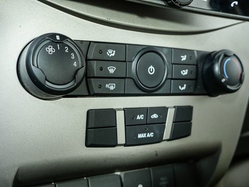 Used 2011 Ford Focus SE image 18