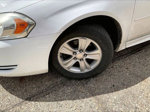 Used 2013 Chevrolet Impala LS FWD image 4