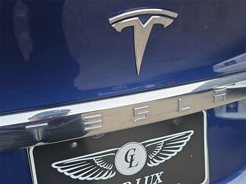 Used 2017 Tesla Model X 90D image 24