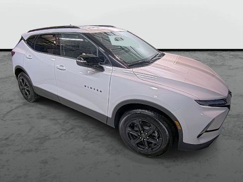 New 2026 Chevrolet Blazer LT w/ Midnight/Sport Edition image 4