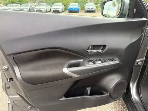Used 2023 Nissan Kicks SV FWD image 27