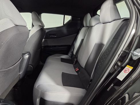 Used 2019 Toyota C-HR XLE image 12