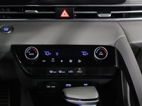 Certified 2025 Hyundai Elantra Sport image 21