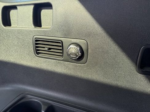 Used 2020 Kia Sorento SX image 34