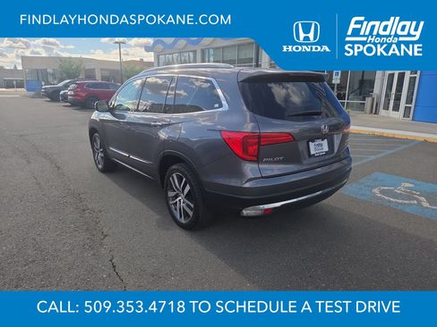 Used 2017 Honda Pilot Elite image 3