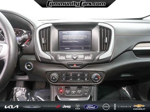 Used 2020 GMC Terrain SLE image 16