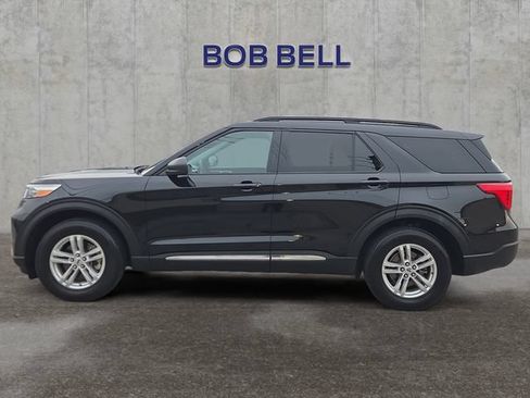Certified 2022 Ford Explorer XLT w/ Equipment Group 202A AWD/4WD image 2
