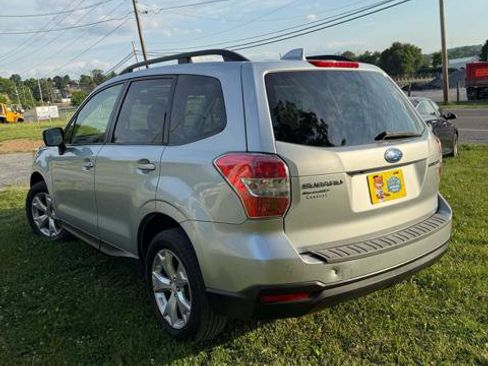 Used 2016 Subaru Forester 2.5i Premium AWD/4WD image 6