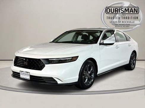 Used 2023 Honda Accord EX image 2