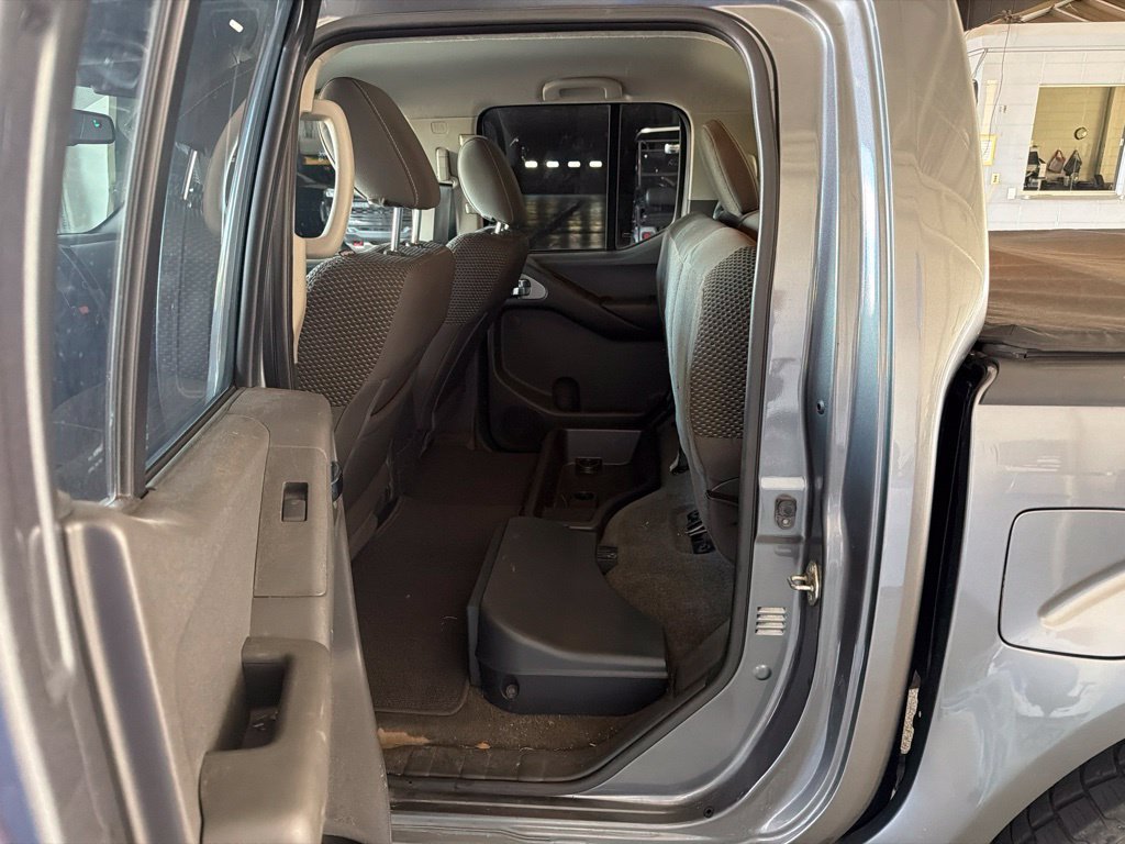Used 2018 Nissan Frontier PRO-4X AWD/4WD image 10