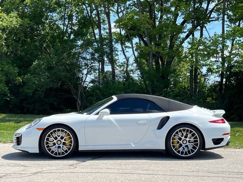 Used 2015 Porsche 911 Turbo S AWD/4WD image 2