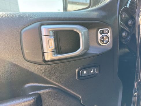 Used 2019 Jeep Wrangler Unlimited Sport S image 10