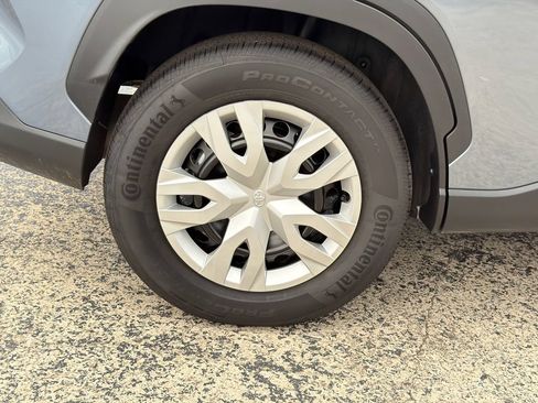 Used 2026 Toyota Corolla Cross L FWD image 17