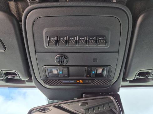 Used 2024 Ford Bronco Badlands AWD/4WD image 32