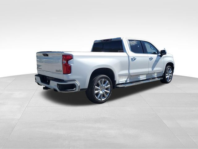 Used 2024 Chevrolet Silverado 1500 High Country w/ High Country Premium Package AWD/4WD image 4