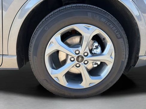 Certified 2023 Ford Escape ST-Line Select w/ Tech Pack #2 image 9