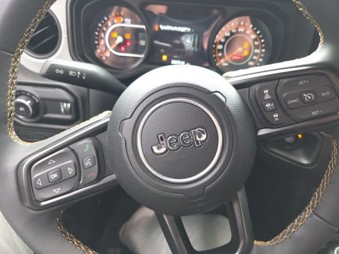 Used 2024 Jeep Wrangler Sport AWD/4WD image 10