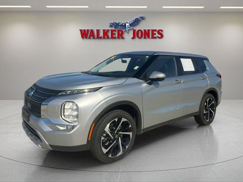Used 2024 Mitsubishi Outlander SE AWD/4WD image 6