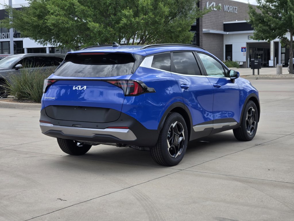 New 2026 Kia Sportage EX w/ EX Panorama Roof Package FWD image 3