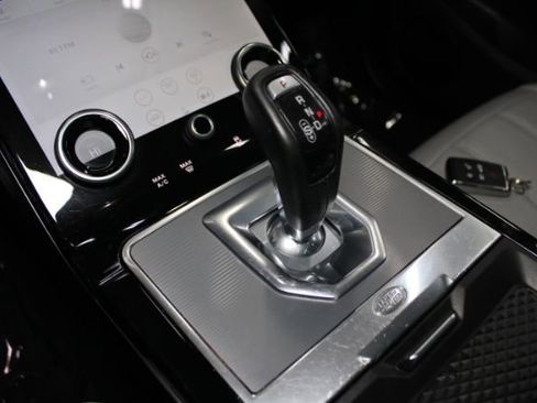 Used 2020 Land Rover Range Rover Evoque S image 15