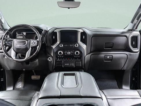 Used 2020 GMC Sierra 2500 Denali w/ Denali Ultimate Package AWD/4WD image 8