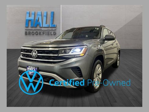 Certified 2022 Volkswagen Atlas SE image 1