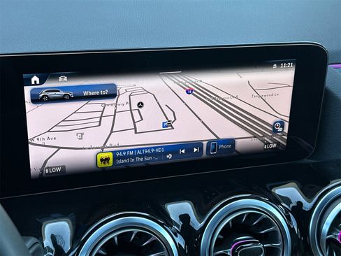 Certified 2025 Mercedes-Benz GLA 250 image 22