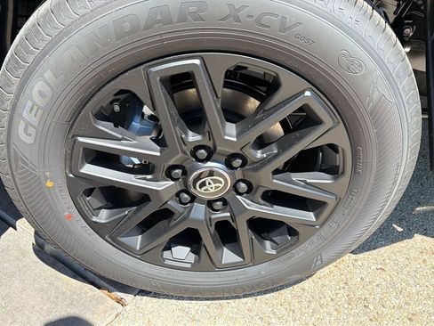 New 2026 Toyota Tundra SR5 RWD image 7