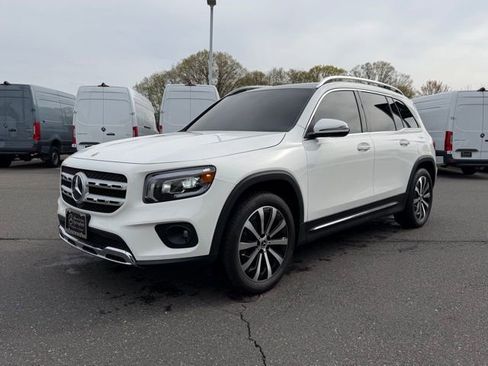 Certified 2022 Mercedes-Benz GLB 250 4MATIC image 3