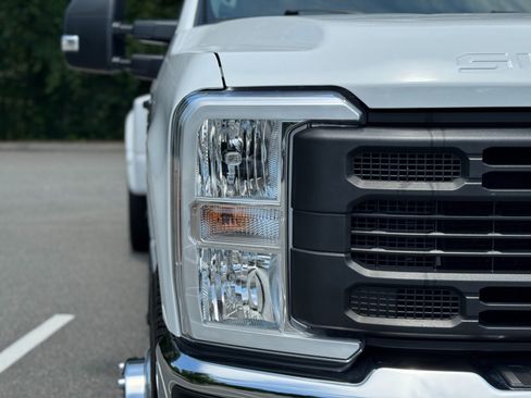 Used 2024 Ford F350 XL AWD/4WD image 20