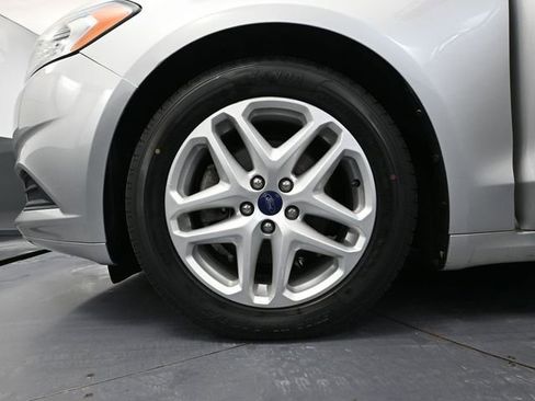 Used 2013 Ford Fusion SE image 15