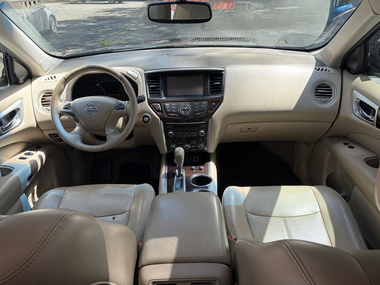 Used 2015 Nissan Pathfinder Platinum FWD image 7