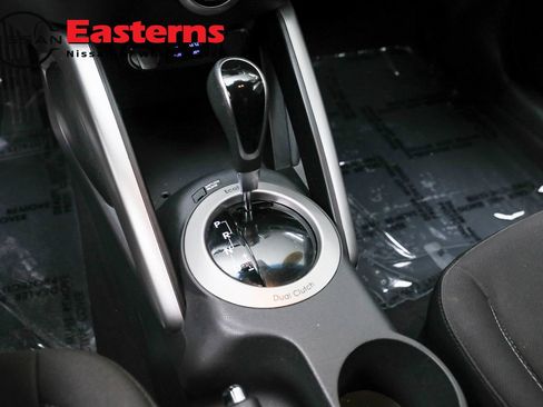 Used 2016 Hyundai Veloster image 13