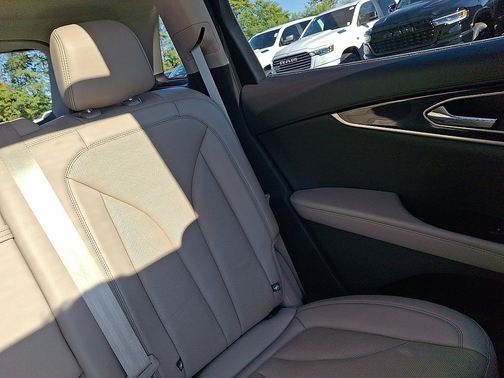 Used 2023 Lincoln Nautilus Reserve AWD/4WD image 40