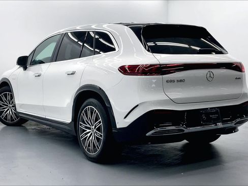 Certified 2023 Mercedes-Benz EQS 580 4MATIC SUV image 3