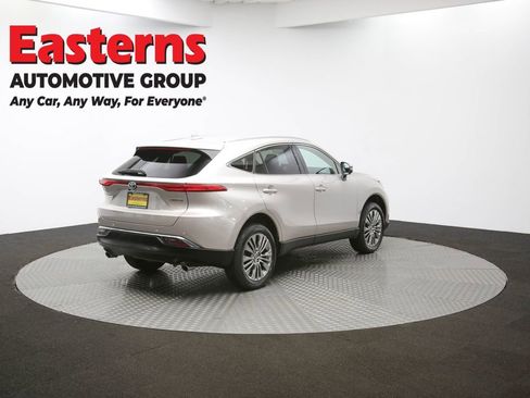 Used 2023 Toyota Venza Limited image 36