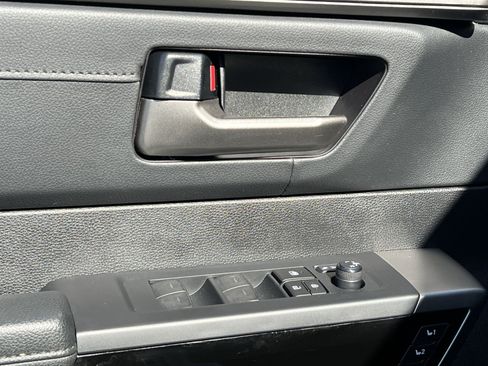Used 2023 Toyota Tundra Limited AWD/4WD image 14