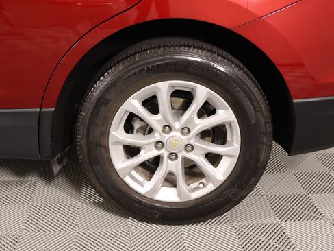 Used 2019 Chevrolet Equinox LT FWD image 18
