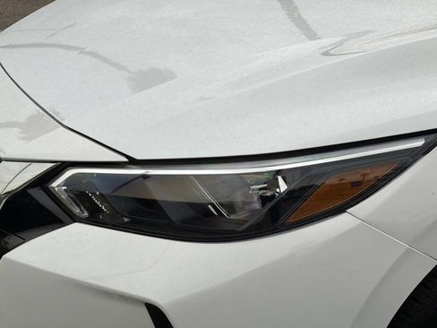 Used 2023 Nissan Sentra SV FWD image 10