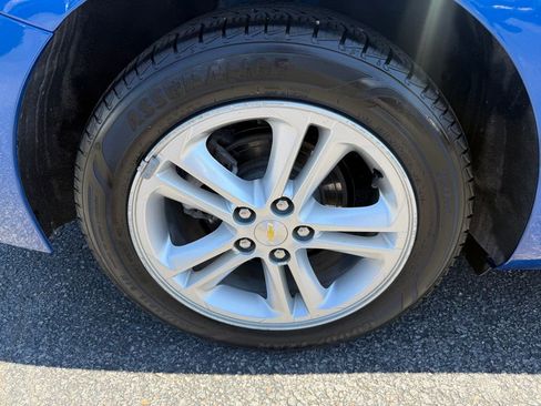 Used 2018 Chevrolet Cruze LT FWD image 27