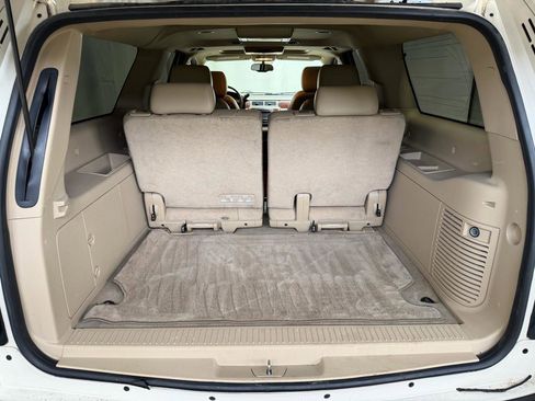 Used 2014 Chevrolet Suburban LTZ image 20