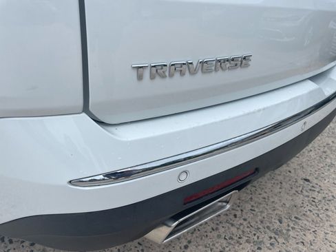 Used 2019 Chevrolet Traverse Premier w/ Driver Confidence II Package image 9