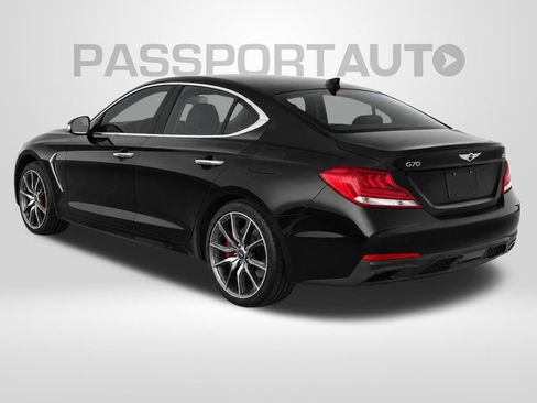 Used 2021 Genesis G70 2.0T Sport RWD image 5