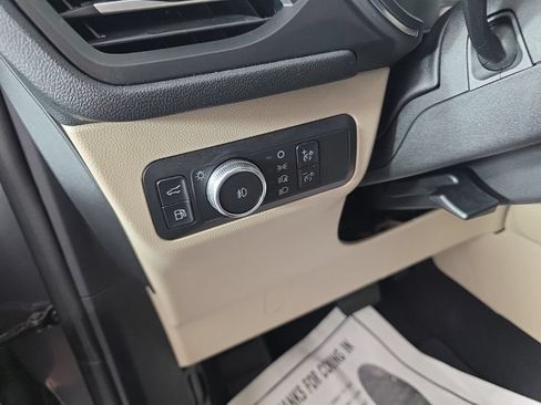 Used 2021 Ford Escape Titanium FWD image 15