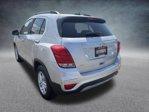 Used 2019 Chevrolet Trax LT w/ LT Convenience Package FWD image 10