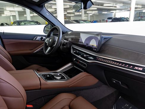 Certified 2026 BMW X6 xDrive40i w/ Premium Package image 31